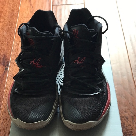 Kyrie 5 - Nike - Picture 3 of 4